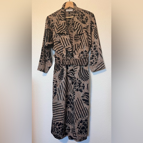 J. J. Dean California Dresses & Skirts - Vintage 80’s Animal Print Brown Wrap Style Shirt Dress M